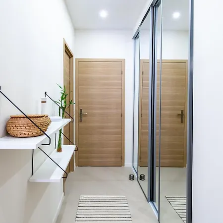 Apartment Cozy - 300m *